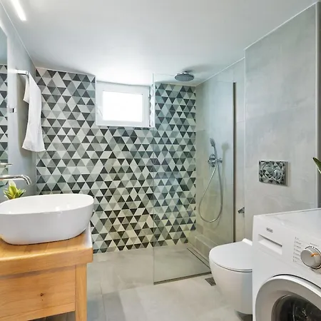 Sea And Mountain View Apartment Chania (Crete)